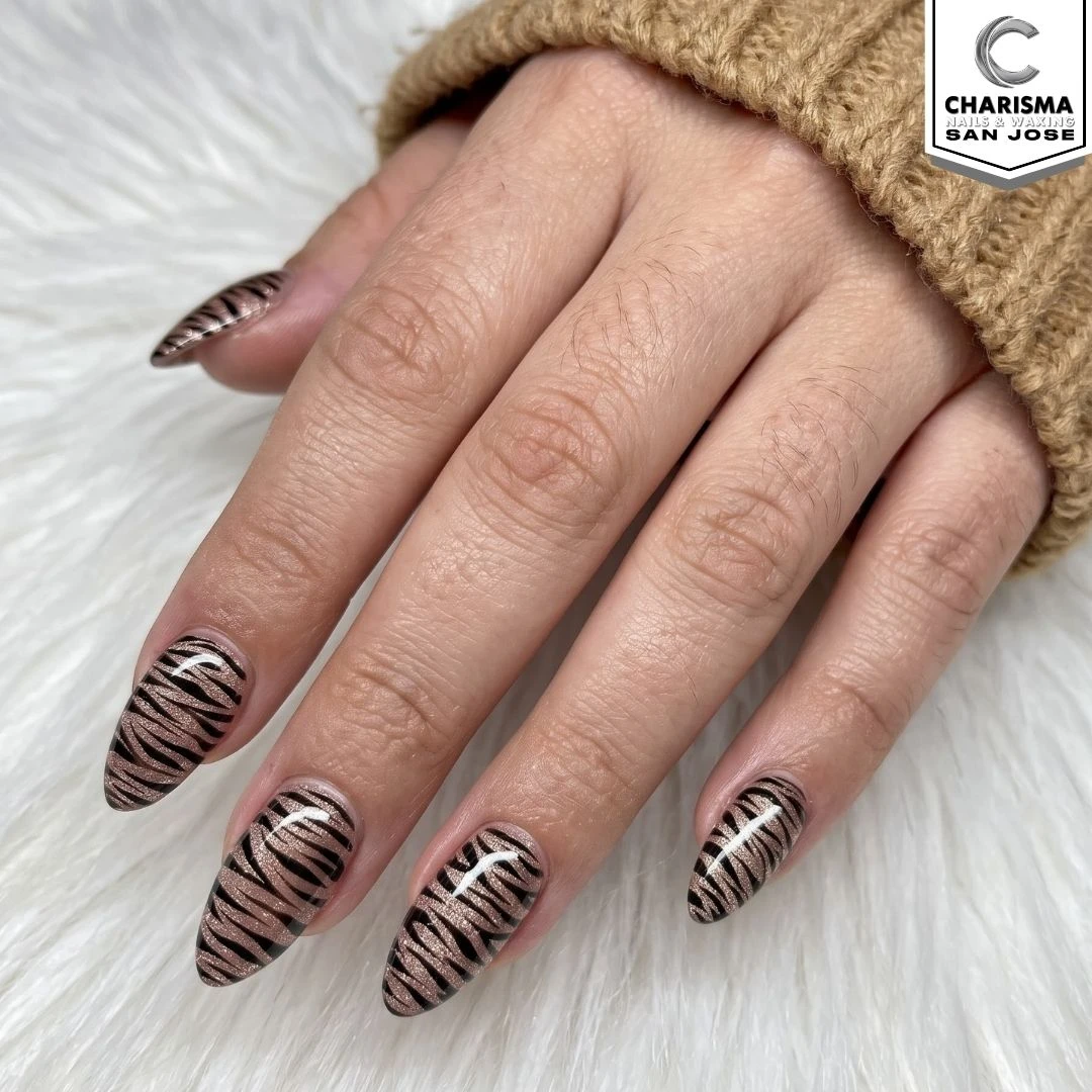 Gel nails art